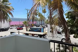 7101 Byron Ave, Miami Beach, FL 33141 - Photo 18