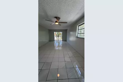 7101 Byron Ave #201, Miami Beach, FL 33141 - Photo 6
