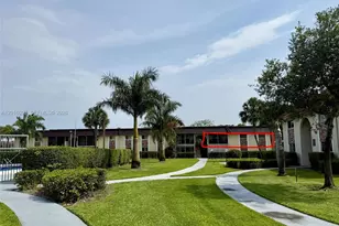 22805 SW 66th Ave, Boca Raton, FL 33428 - Photo 2