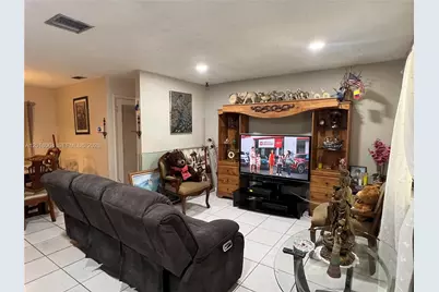 508 SW 17th Ave, Homestead, FL 33030 - Photo 4