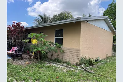 508 SW 17th Ave, Homestead, FL 33030 - Photo 2