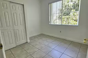 17720 NW 73, Hialeah, FL 33015 - Photo 4
