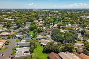 2176 Nova Village Dr, Davie, FL 33317 - Photo 40