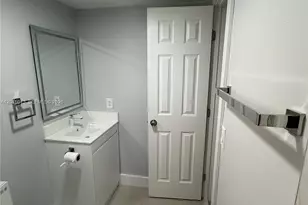 8500 SW 109th Ave, Miami, FL 33173 - Photo 10