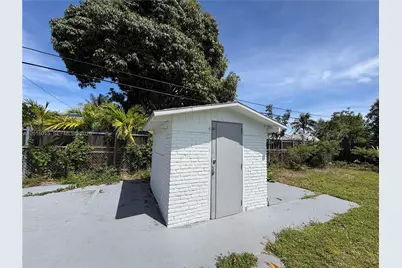 1740 SW 47th Ave, Fort Lauderdale, FL 33317 - Photo 16