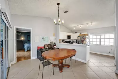 11730 NW 12th St, Pembroke Pines, FL 33026 - Photo 14