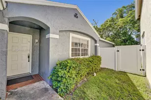 11730 NW 12th St, Pembroke Pines, FL 33026 - Photo 2