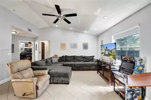 11730 NW 12th St, Pembroke Pines, FL 33026 - Photo 8