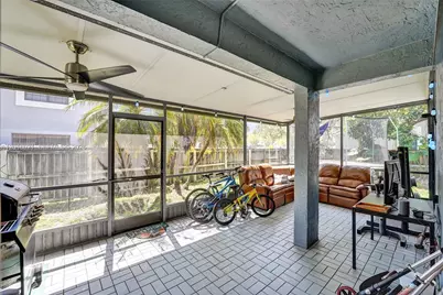 11730 NW 12th St, Pembroke Pines, FL 33026 - Photo 32