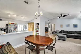 11730 NW 12th St, Pembroke Pines, FL 33026 - Photo 16