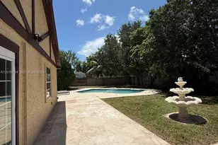 11143 E Model Cir E, Boca Raton, FL 33428 - Photo 16