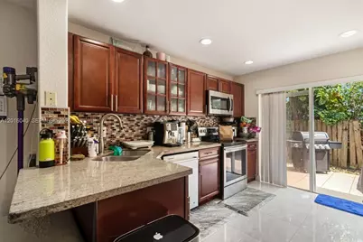 5605 NW 109th Ave #71, Doral, FL 33178 - Photo 1