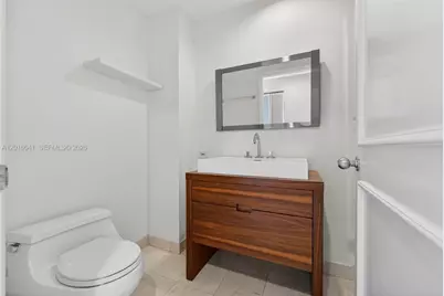 808 Brickell Key Dr #3304, Miami, FL 33131 - Photo 24