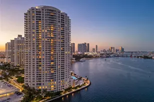 808 Brickell Key Dr, Miami, FL 33131 - Photo 2
