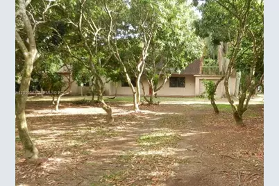 18950 SW 240th St, Homestead, FL 33031 - Photo 4