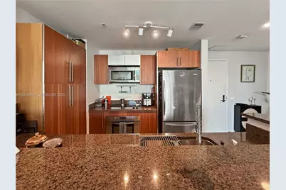 300 S Biscayne Blvd #T-1705, Miami, FL 33131 - Photo 6