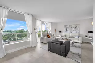 20191 E Country Club Dr, Aventura, FL 33180 - Photo 2