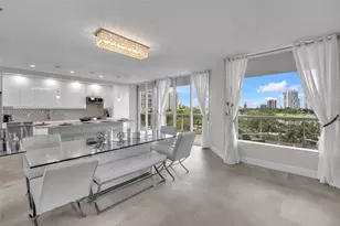 20191 E Country Club Dr, Aventura, FL 33180 - Photo 10