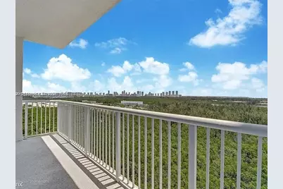 14951 Royal Oaks Ln #1908, North Miami, FL 33181 - Photo 6