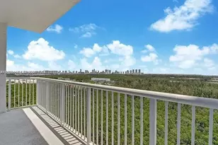 14951 Royal Oaks Ln, North Miami, FL 33181 - Photo 6