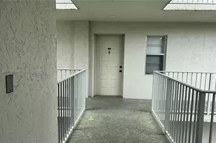 2236 N Cypress Bend Dr, Pompano Beach, FL 33069 - Photo 4