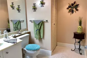 1300 SW 125th Ave, Pembroke Pines, FL 33027 - Photo 16