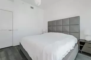 1080 Brickell Ave, Miami, FL 33131 - Photo 10