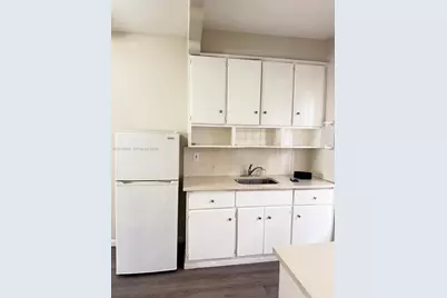 1007 Meridian Ave #9, Miami Beach, FL 33139 - Photo 4