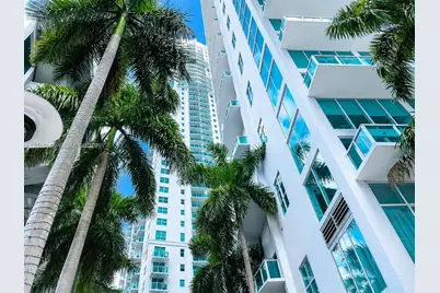 31 SE 5th St #2305, Miami, FL 33131 - Photo 6