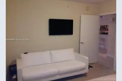 31 SE 5th St #2305, Miami, FL 33131 - Photo 16
