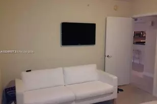 31 SE 5th St, Miami, FL 33131 - Photo 16