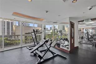 31 SE 5th St, Miami, FL 33131 - Photo 32