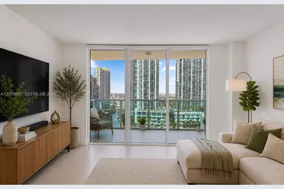 31 SE 5th St #2305, Miami, FL 33131 - Photo 12
