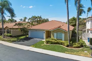 12511 NW 10th St, Sunrise, FL 33323 - Photo 2
