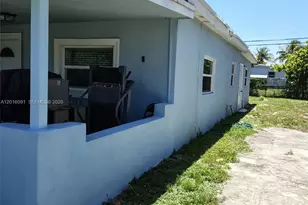 311 NW 28th Way, Fort Lauderdale, FL 33311 - Photo 6