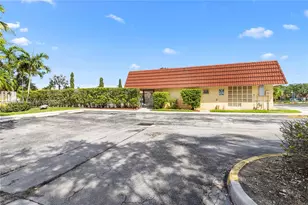 9950 NW 6th Pl, Plantation, FL 33324 - Photo 28