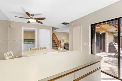 9950 NW 6th Pl, Plantation, FL 33324 - Photo 14