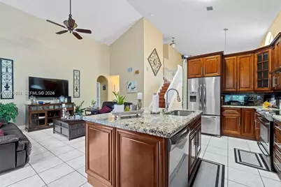 15522 NW 12th Ct, Pembroke Pines, FL 33028 - Photo 8