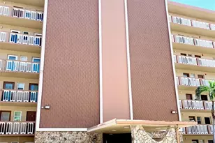 501 NE 14th Ave, Hallandale Beach, FL 33009 - Photo 1