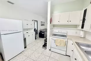 825 S 20th Ave, Hollywood, FL 33020 - Photo 6