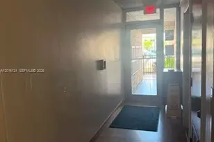 3640 NW 9th St, Miami, FL 33125 - Photo 10