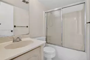3048 E Sunrise Lakes Dr, Sunrise, FL 33322 - Photo 34