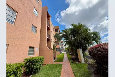 3048 E Sunrise Lakes Dr #220, Sunrise, FL 33322 - Photo 46