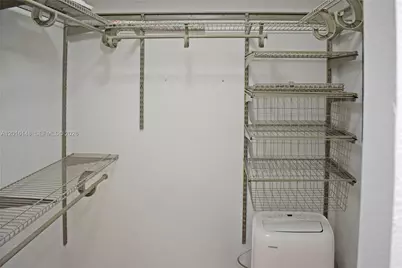 401 Ocean Dr #924, Miami Beach, FL 33139 - Photo 12