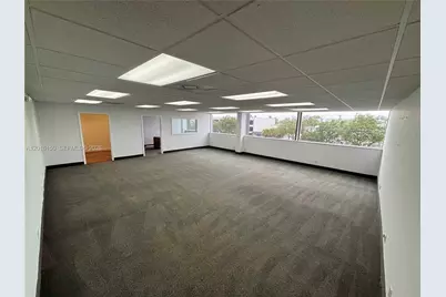 2727 E Oakland Park Blvd #305, Fort Lauderdale, FL 33306 - Photo 12