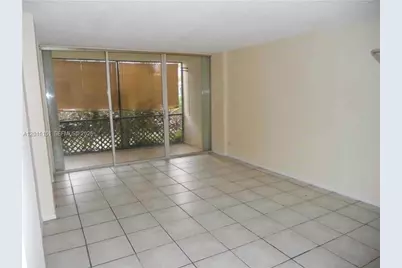 119 Royal Park Dr #1E, Oakland Park, FL 33309 - Photo 4