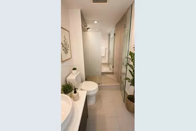 31 SE 6th St #1904, Miami, FL 33131 - Photo 14