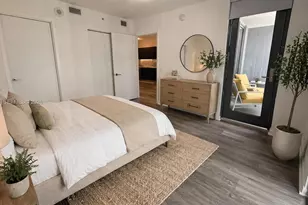 31 SE 6th St, Miami, FL 33131 - Photo 10