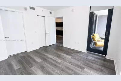 31 SE 6th St #1904, Miami, FL 33131 - Photo 12