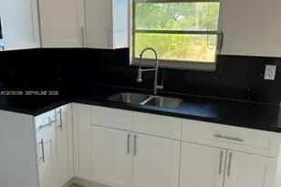 6166 SW 68th St, South Miami, FL 33143 - Photo 2